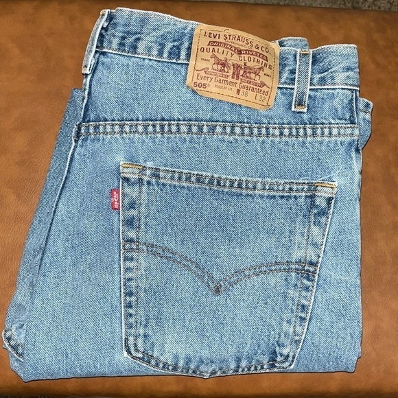 Levi’s Vintage 505 Regular Fit Straight Leg Size 38 x 32 - Picture 3 of 16